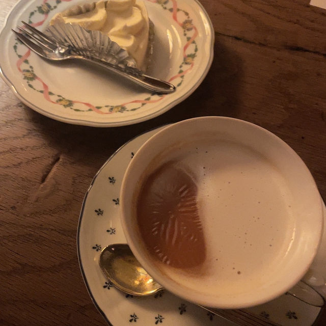 【東京/表参道🇯🇵】大人な雰囲気漂うカフェ☕️Cafe les jeux Grenier