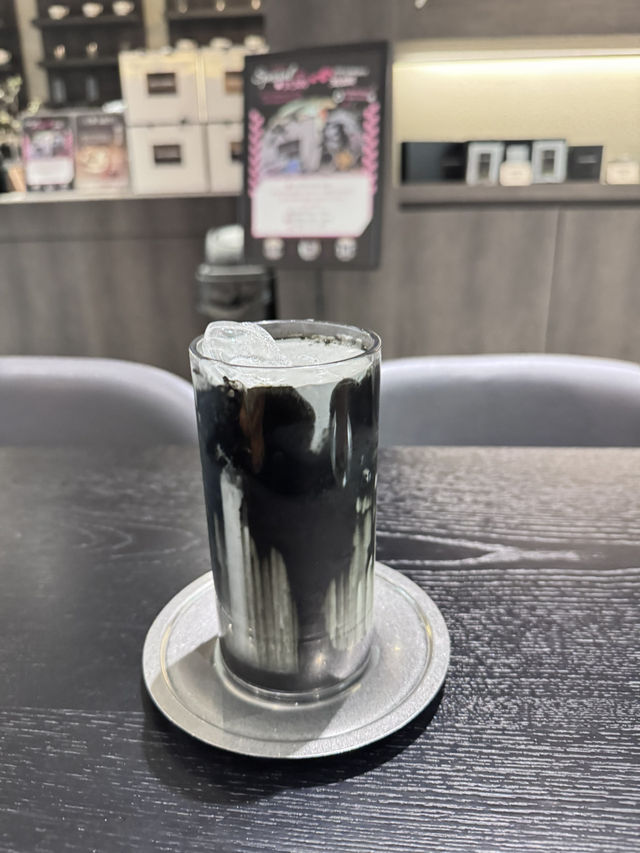 독산역 한적한 카페를 찾는다면,메종크루키 독산점
