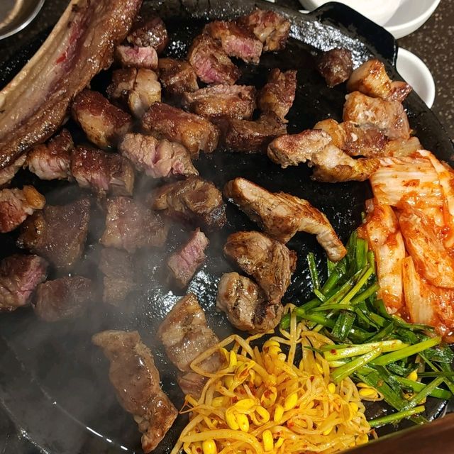 首爾 超好吃韓牛排骨肉
