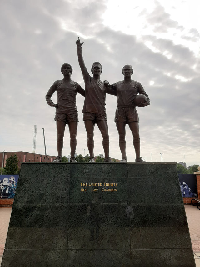 A Legendary Experience at the Theatre of Dreams – Unmissable for Football Fans!