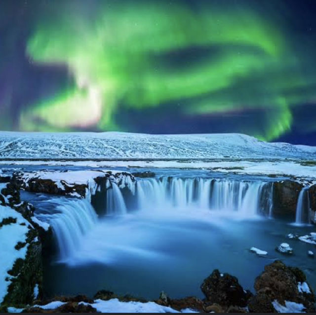 Iceland 🇮🇸, you’re more than a destination—you’re a feeling 💓