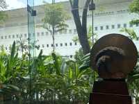 พานั่งเล่นที่ The terrace at Sindhorn
