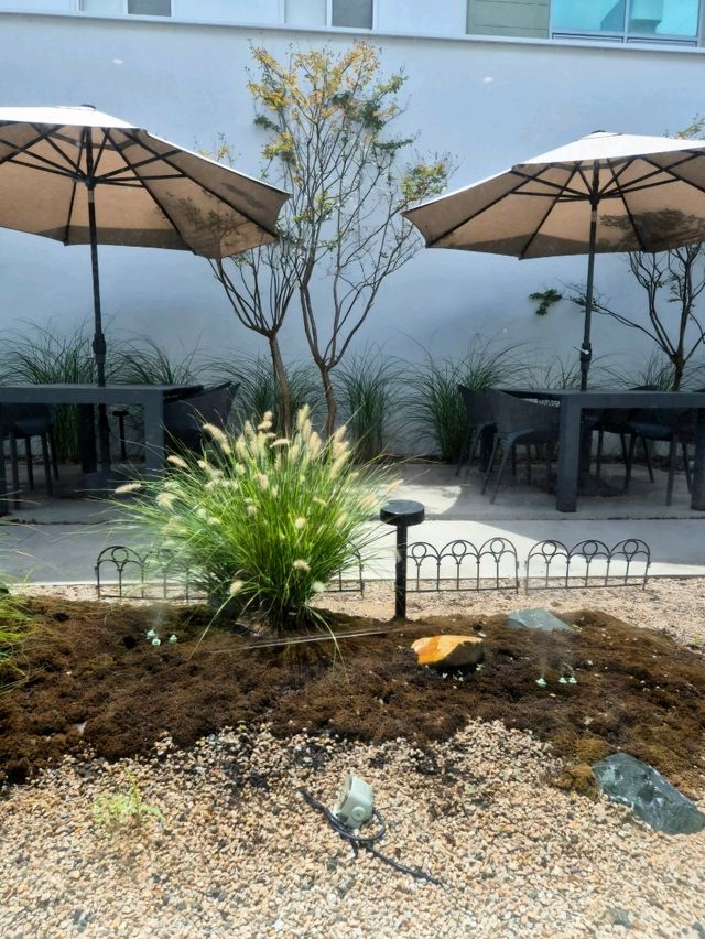 울산 삼산동 웰빈 야외석과 정원 — 브런치 맛집 카페