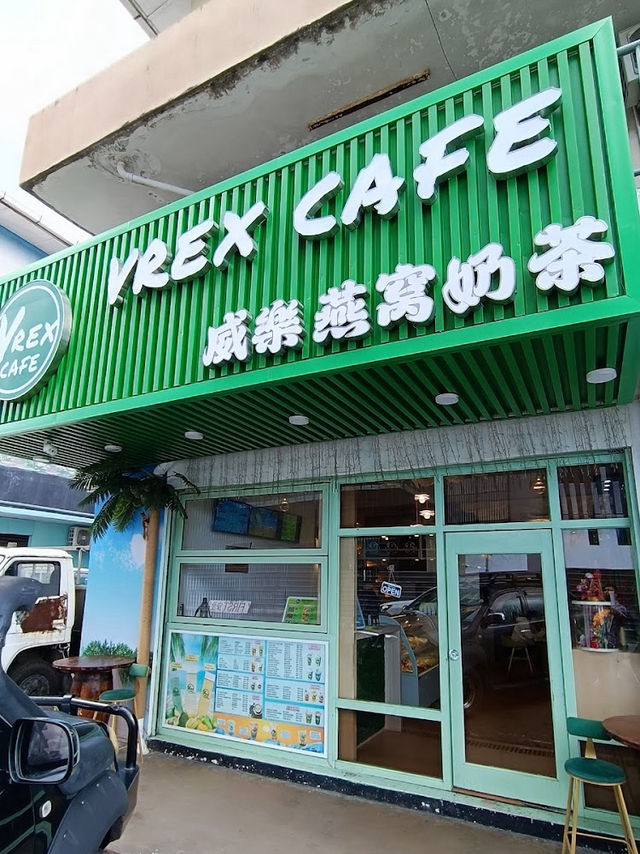 Chill Vibes at Vrex Cafe Semporna!