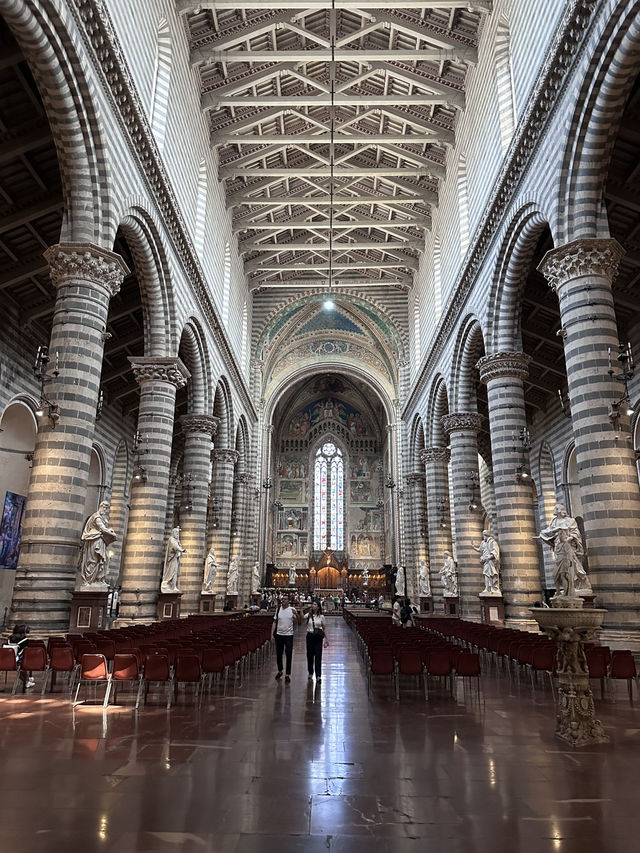 Duomo di Orvieto – A Hidden Gothic Masterpiece in Italy