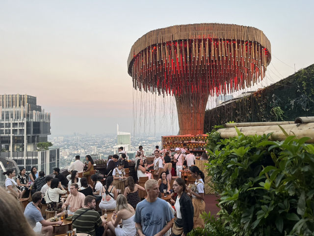 バンコクの夜景を独占🌃✨話題のルーフトップ「ティチュカ」で非日常体験