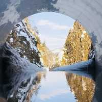 Kiyotsu Gorge: Niigata’s Hidden Natural Masterpiece – A Solo Traveler’s Dream Escape"** 🌿🎨  