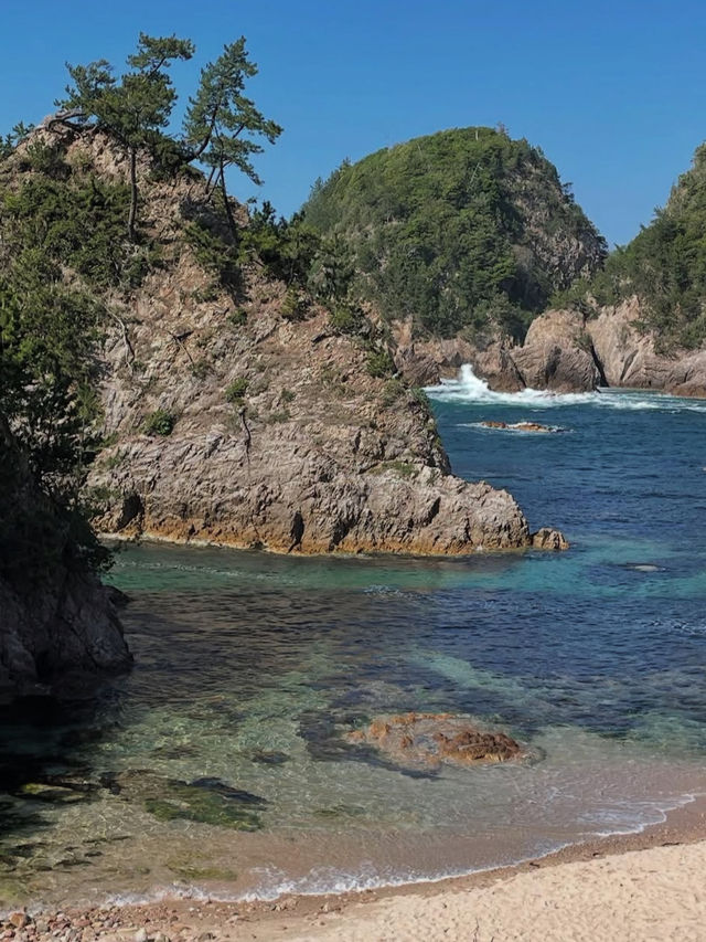 【日本海の秘境✨浦富海岸で癒しの絶景旅】
