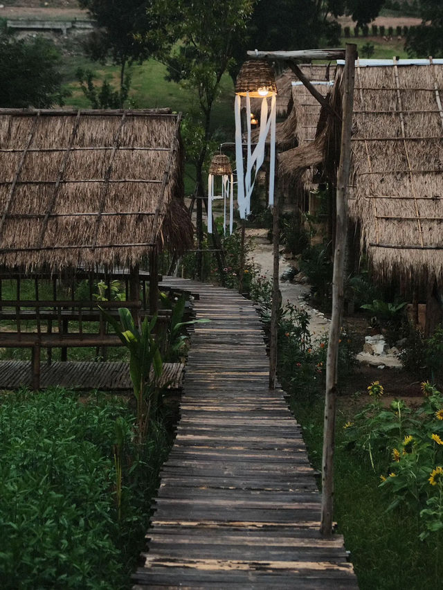 ที่พักราชบุรี ที่พักเปิดใหม่ | มองวิว รีสอร์ท