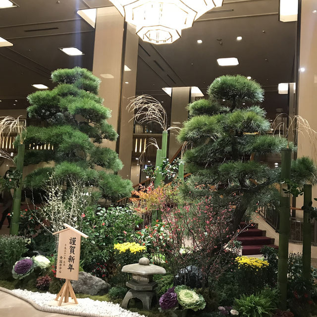 【三菱一号館美術館から有楽町　帝国ホテルロビーラウンジ1F ミュージアムライクな夜カフェツアー】