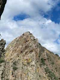 Birdwatching Bliss & Cliffside Views at Salto del Gitano