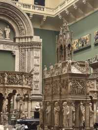 The Ultimate V&A Museum Visit: Art, Gardens & Luxury