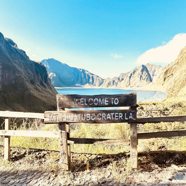 🌋 Mount Pinatubo Adventure Guide 2025: From Manila to the Crater Lake