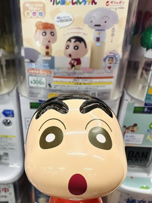 Inside the World’s Largest Capsule Toy Store – A Gachapon Dream in Ikebukuro, Tokyo!