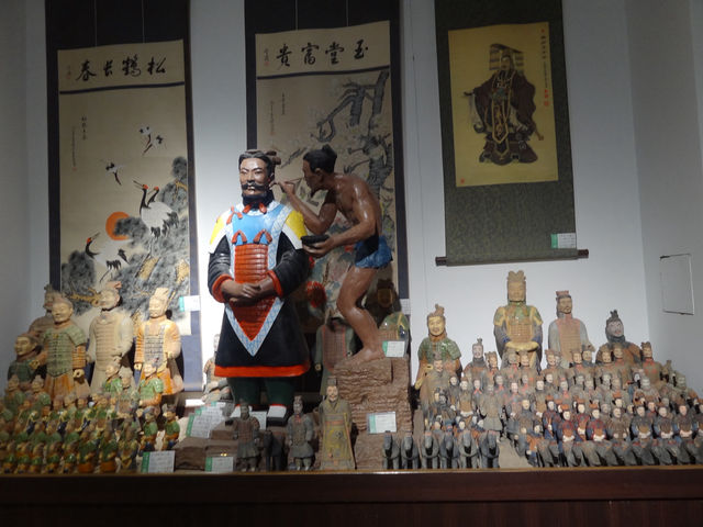 The Army Molded in Clay: Modular Production and the Artisanal Revolution of the Qin Dynasty