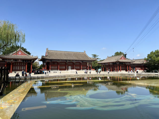 Xi An - a place with nature wonders, good food and historical handsome stone statue