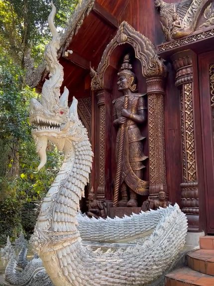 วัดหลวงขุนวิน – วัดไม้เก่าแก่กลางหุบเขา เชียงใหม่ 