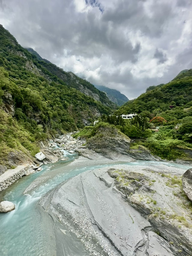 Hualien Zen 🕊️ Xiangde Temple – A Sacred Haven in the Mountains of Hualien 