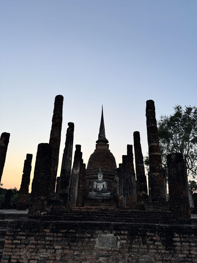 เยือนอุทยานประวัติศาสตร์สุโขทัย🚲🏰