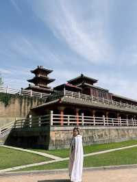 Walking Through Qin Palace in Hanfu