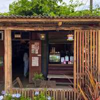 คาเฟ่สโลว์บาร์เล็กๆ สไตล์โฮมมี่สุดชิล #เชียงใหม่ ☕️