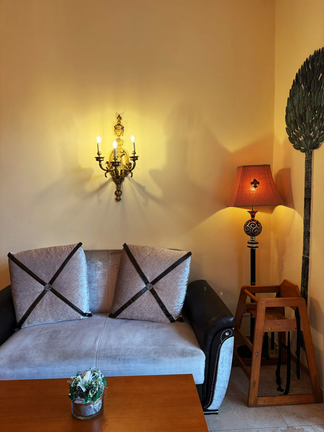 Lakeside Dining🍽️  