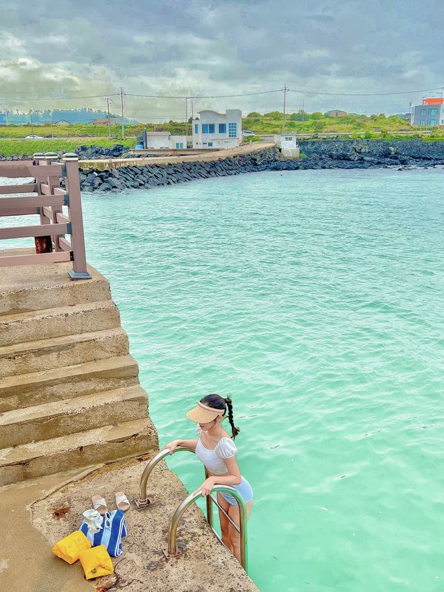 흐린날가도 예쁜 자연이 만든 수영장⚓️🛟⛴
