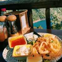 Fresh Calamari with a sea view 