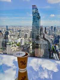 高空咖香——曼谷天際線上的愜意時光