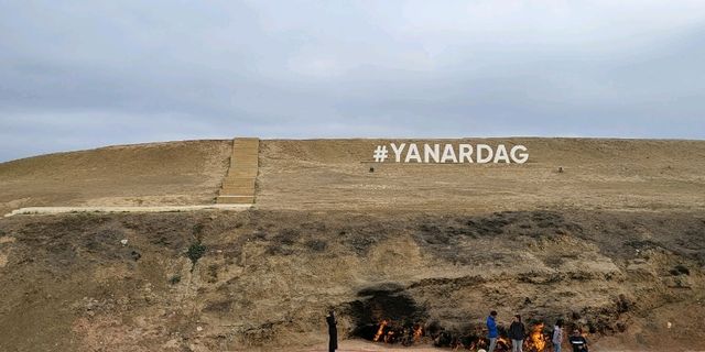 🔥 Discover the Eternal Flames of Yanar Dag, Azerbaijan! 🔥