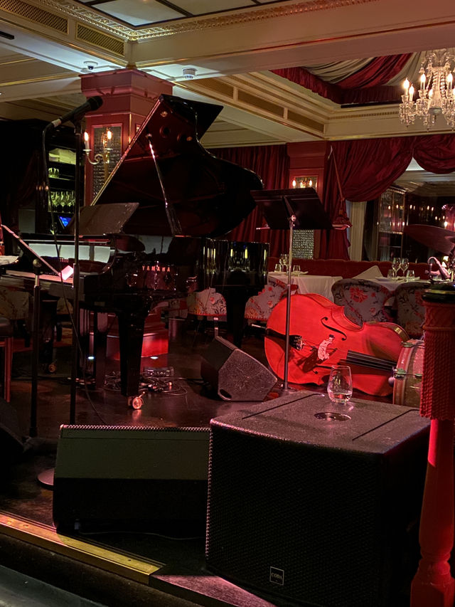 ロンドンの夜をライブミュージックと共に🥂