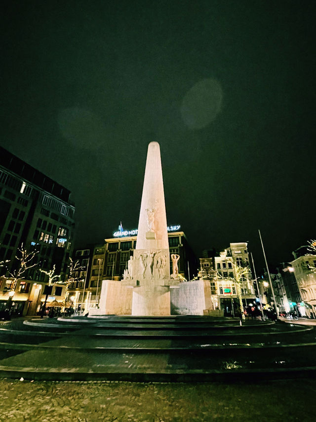 Amsterdam in a Day: Canals, Culture & Cool Vibes