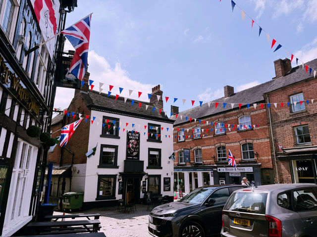 🚆🌳 Manchester to Ashbourne: Charming Market Town Escape 🏡🍂