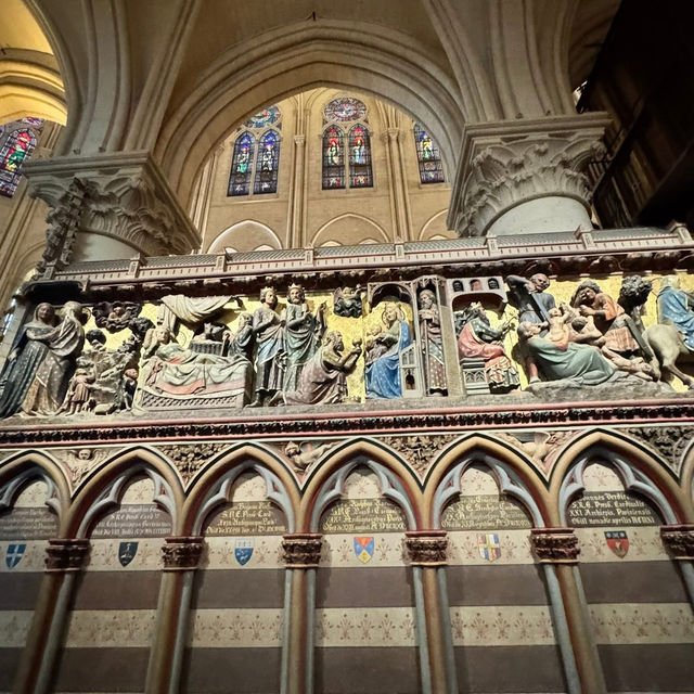 走訪巴黎聖母主教座堂（Cathédrale Notre-Dame de Paris）及莎士比亞書店