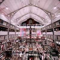 🎒🔍 Discover Oxford’s Free Pitt Rivers Museum! 🇬🇧✨