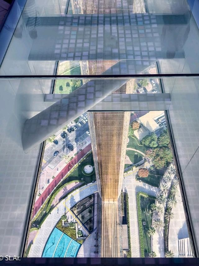 🏙 Dubai Frame: A Modern Icon Bridging Past and Future 🌟🇦🇪