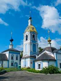 Znamensky Church Complex & Bell Tower: A Spiritual Beacon in Yuryev-Polsky