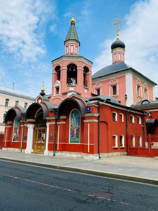 Church of St. George the Victorious in Starye Luchniki: A Hidden Spiritual Corner of Moscow