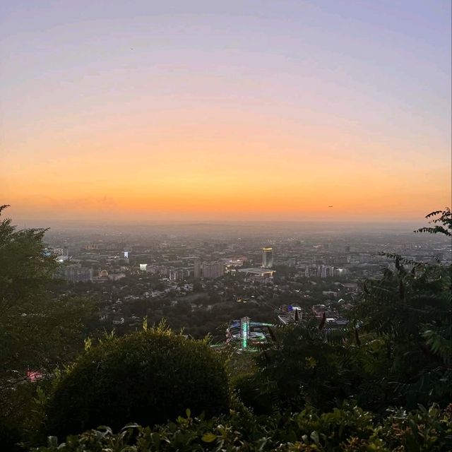 🇰🇿🍎 “Almaty on $100: 2 Days of Beauty, Bazaars & Big Mountains”