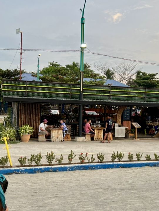 WALKING THROUGH PARADISE: Discovering Puerto Princesa on Foot 🌇🌺  