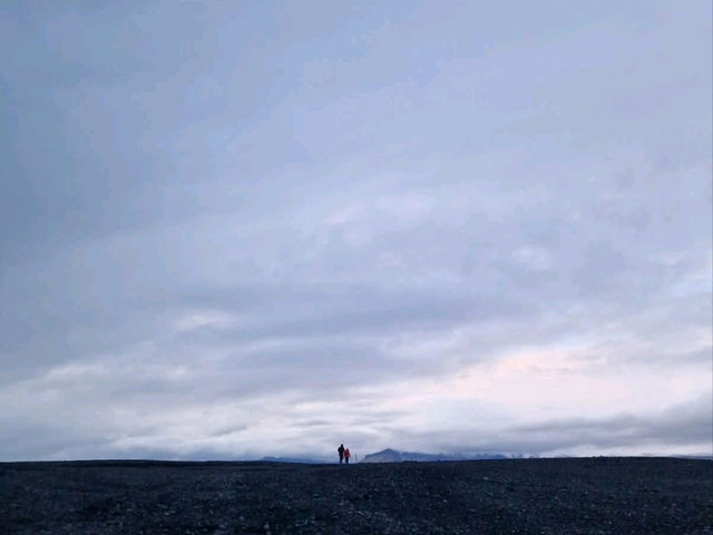 Iceland's Sólheimasandur Plane Crash Adventure ✈️🏖️ Iceland's Sólheimasandur Plane Crash Adventure ✈️🏖️