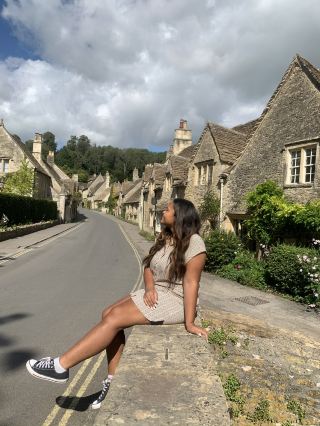 ENGLANDS MOST BEAUTIFUL VILLAGE 🇬🇧💂CASTLECOMBE 