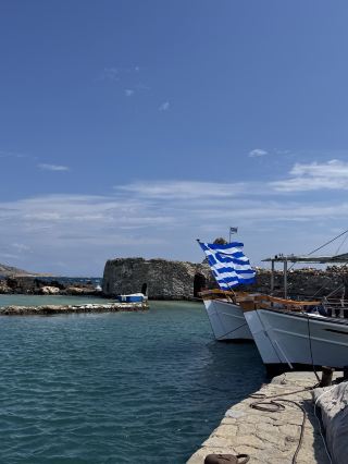 帕羅斯的基克拉迪寶石：希臘納烏薩🇬🇷⛵