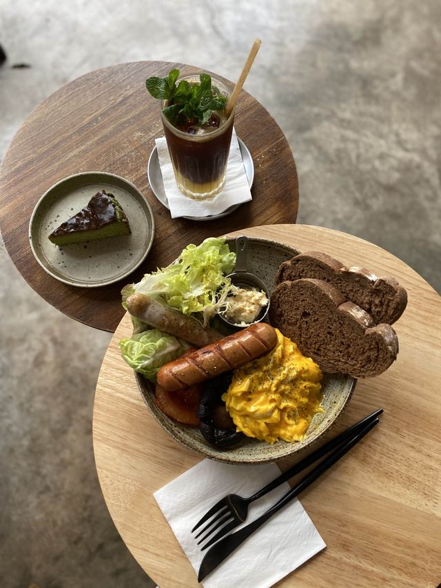 深水埗cafe -dozy