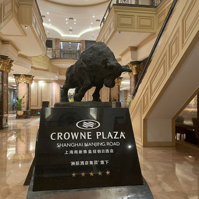 5⭐️Luxury Hotel🏨~Crowne Plaza Hotel 