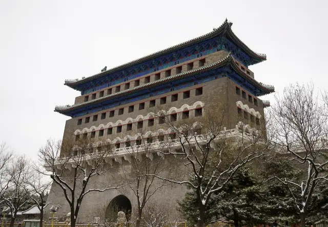겨울에 들어서면서 첫 눈이 내린 베이징, 고도의 색채를 찾아서