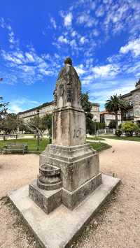 獻給政治家愛德華多·維森蒂的紀念碑Monumento a V