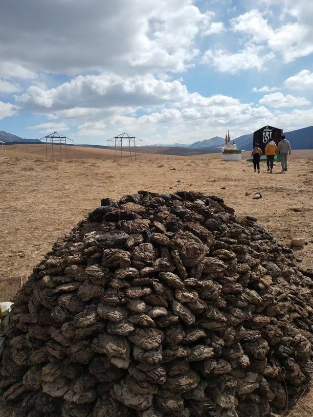 甘孜藏族自治州,欣賞日照金山再來泡個溫泉 甘孜藏族自治州,欣賞日照金山再來泡個溫泉