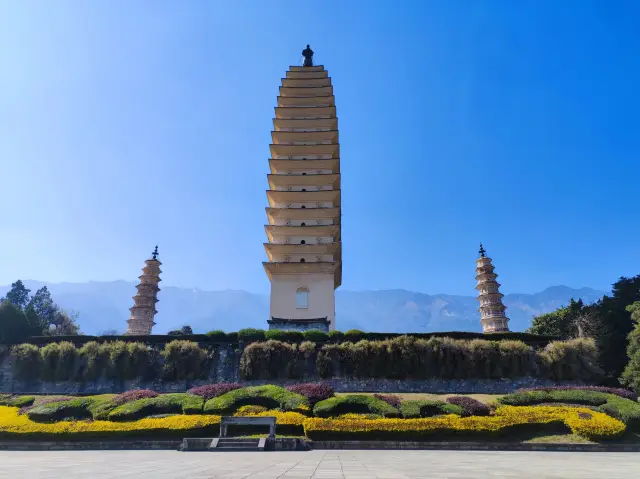 เขตท่องเที่ยววัฒนธรรมวัด Chongsheng สามป้อม