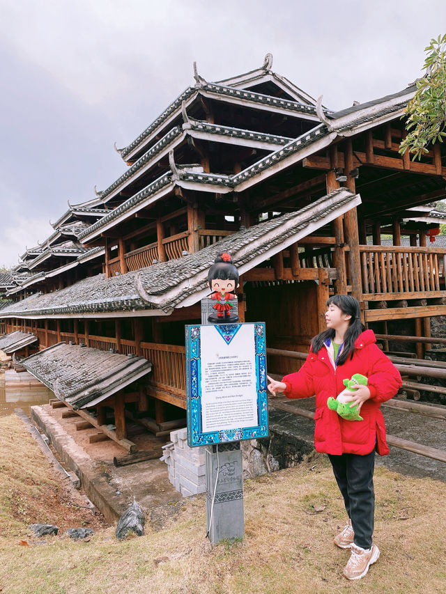 可以帶娃換裝拍照，有特色少數民族建築的廣西民族村，還免費